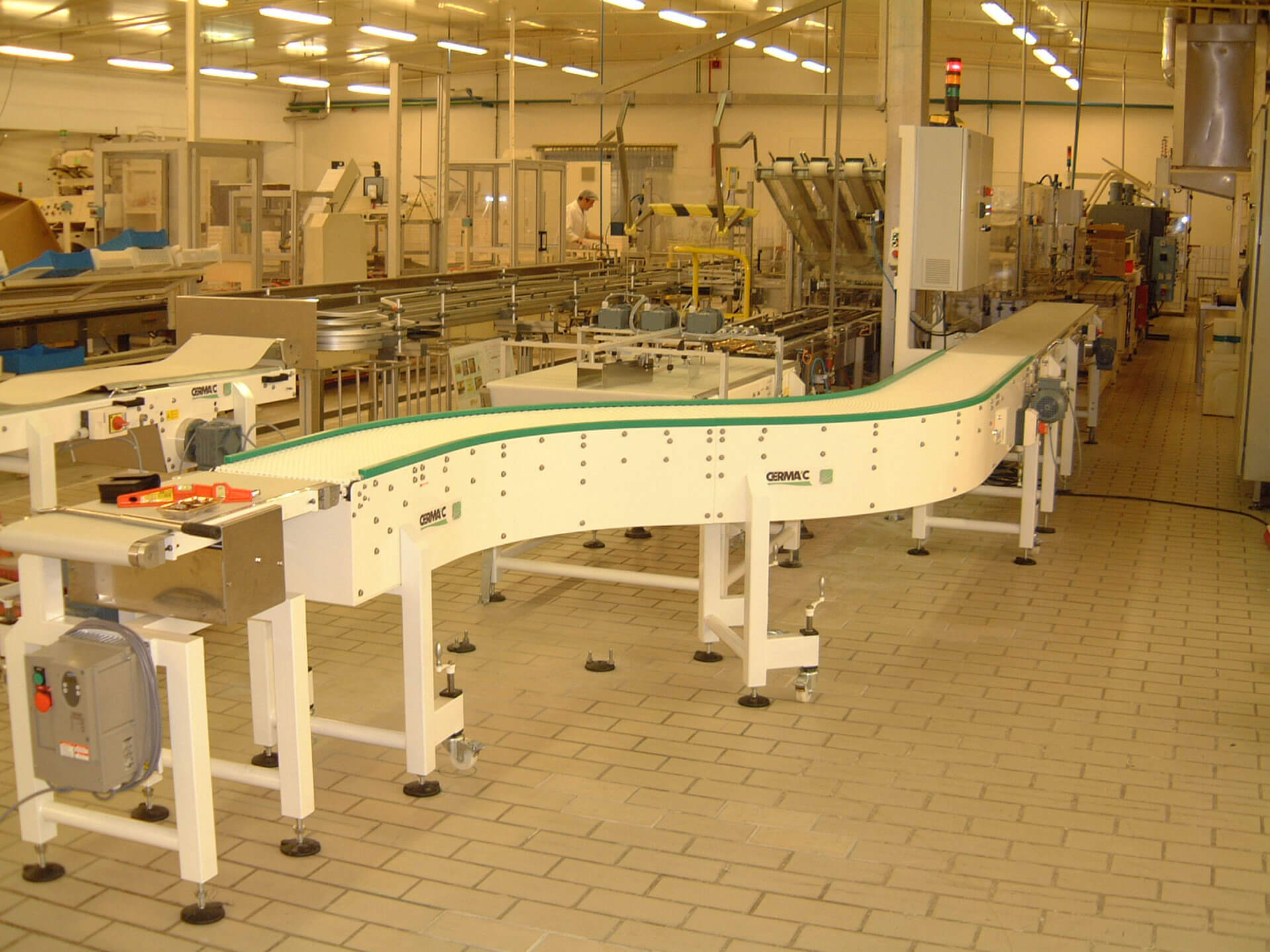 Mobile chain plate conveyors 